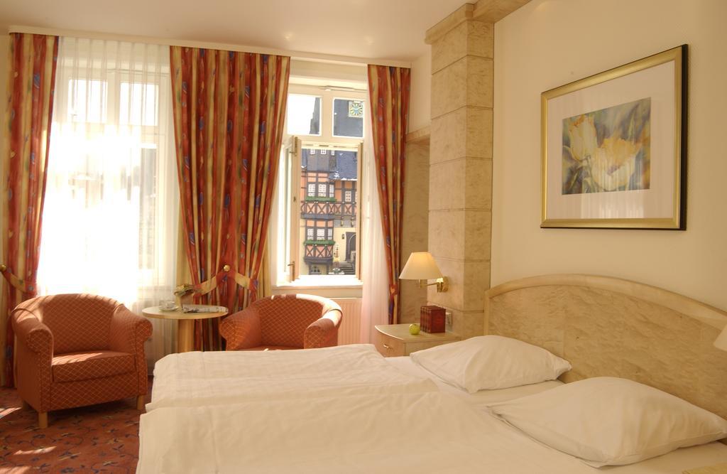 Ringhotel Weisser Hirsch Hotel 4*