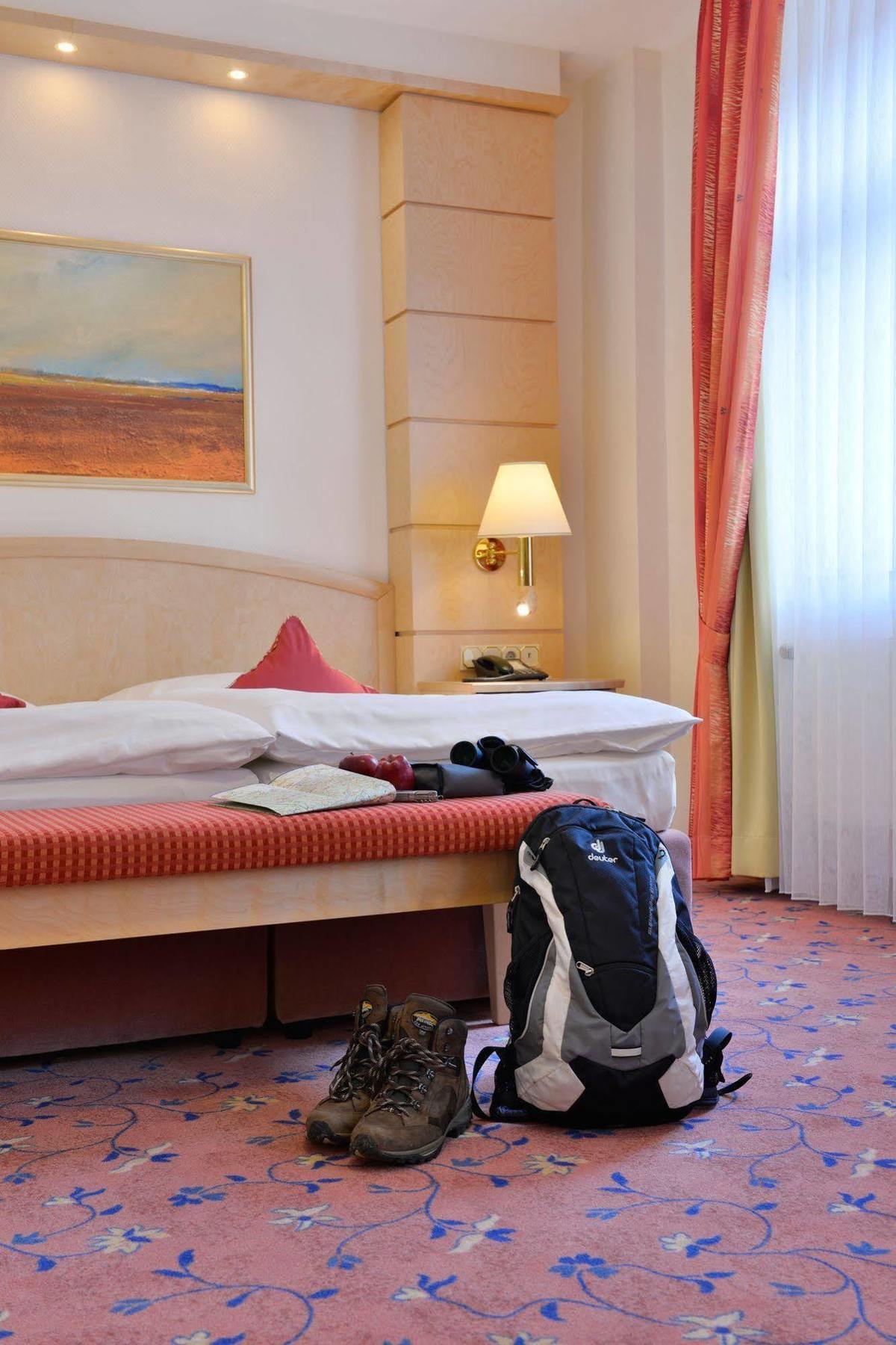 Hotel Ringhotel Weisser Hirsch 4*
